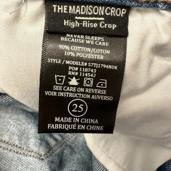 Blank NYC NWT’s Madison drop high rise with button fly. Size 25 - Picture 9 of 9